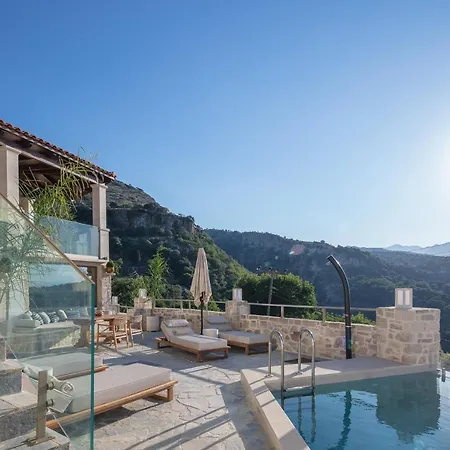 Vilă Luxury & Moundros