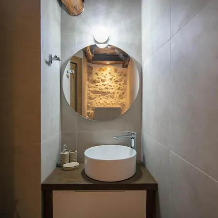 Luxury & Vilă